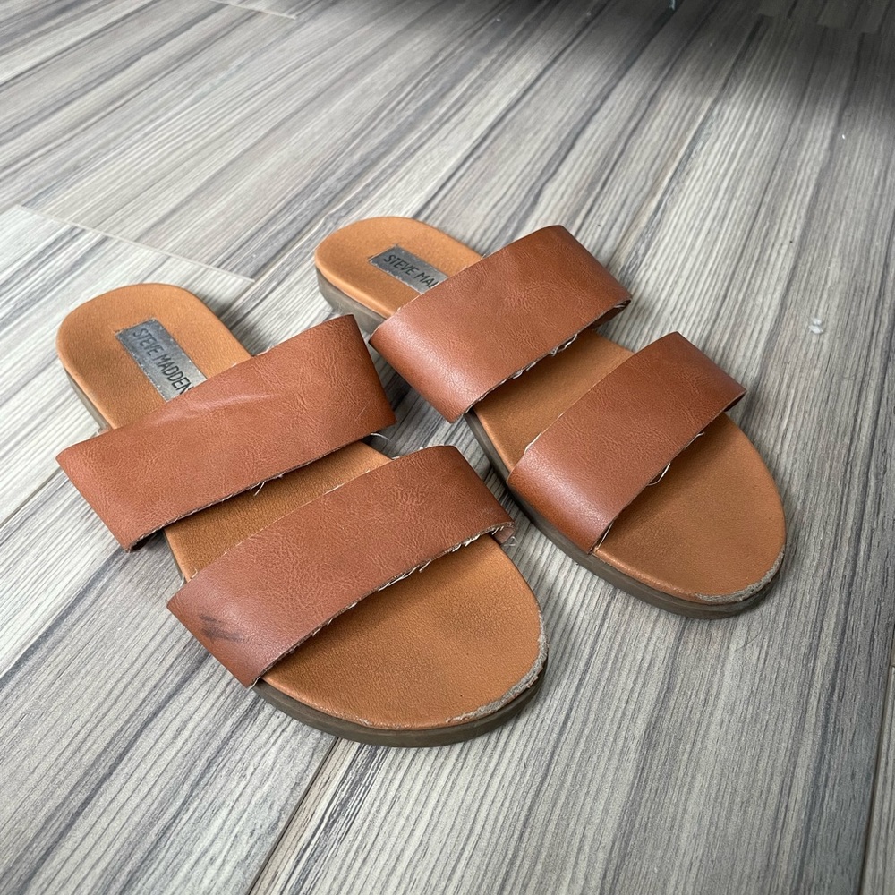 Steve Madden sandals size 6